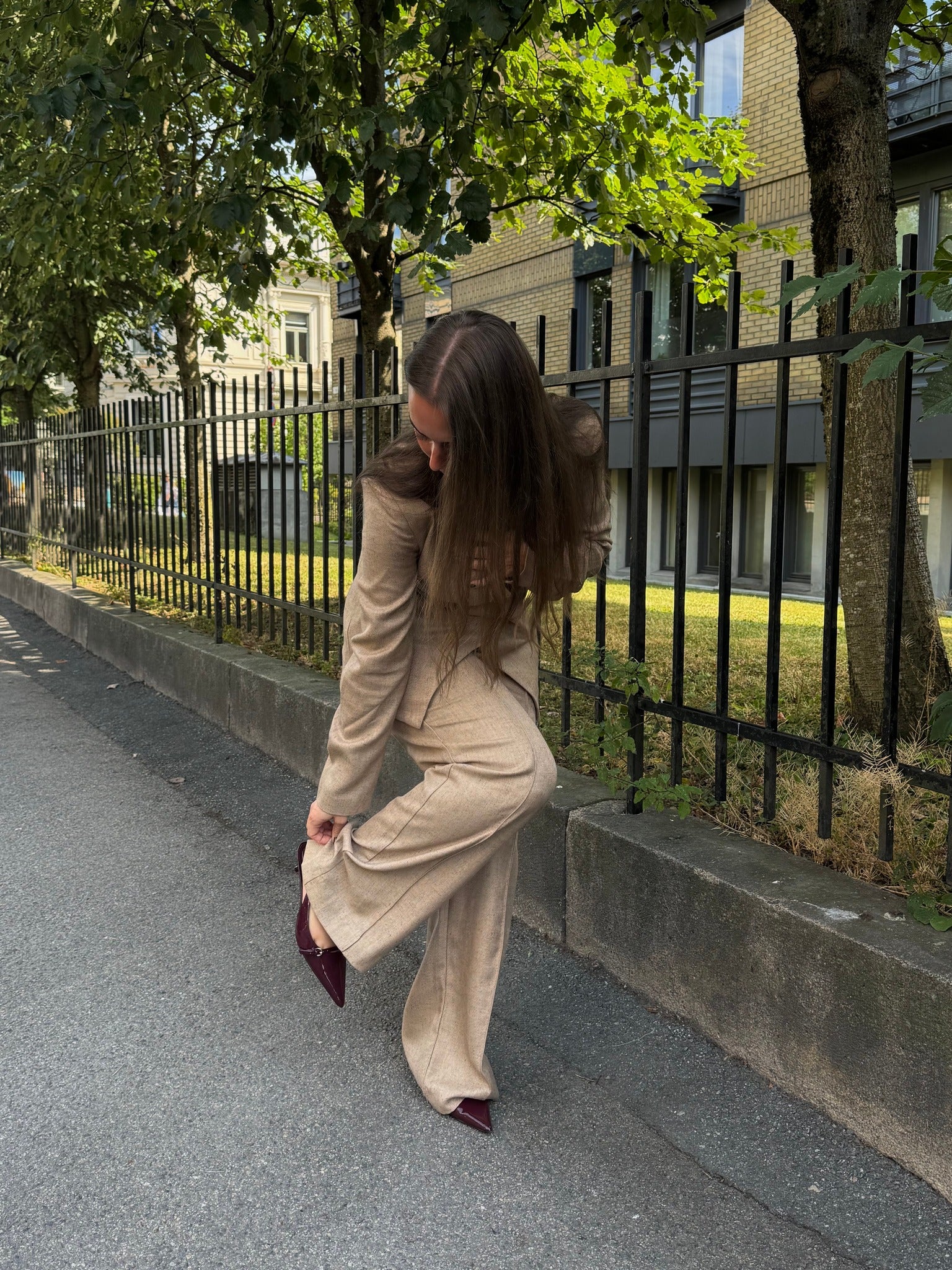 OBJBEA Tailored Trousers - Tannin